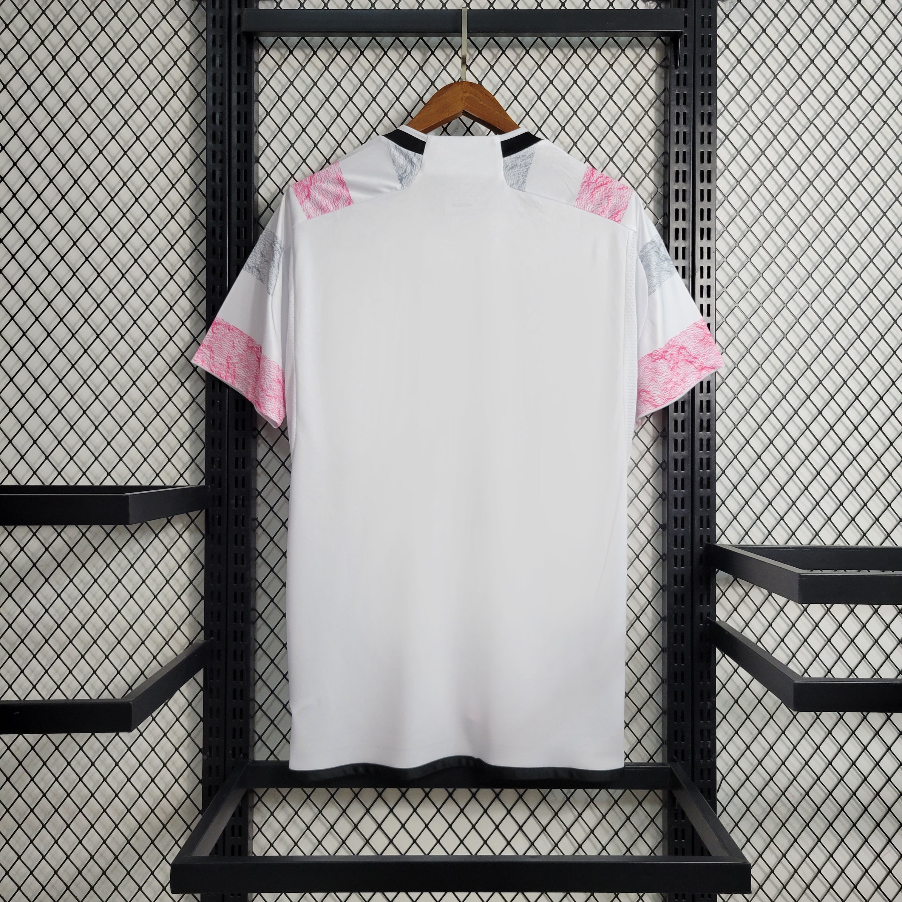 Camisa Juventus II 23/24 Rosa com Branco